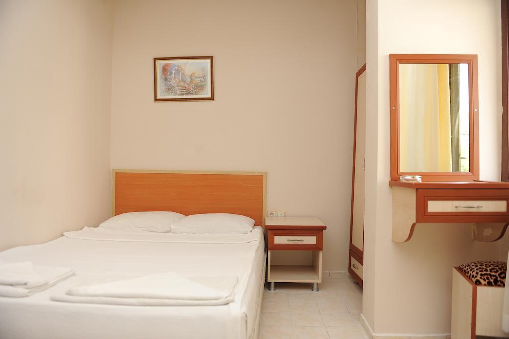 Holiday World Hotel Alanya Bilik gambar